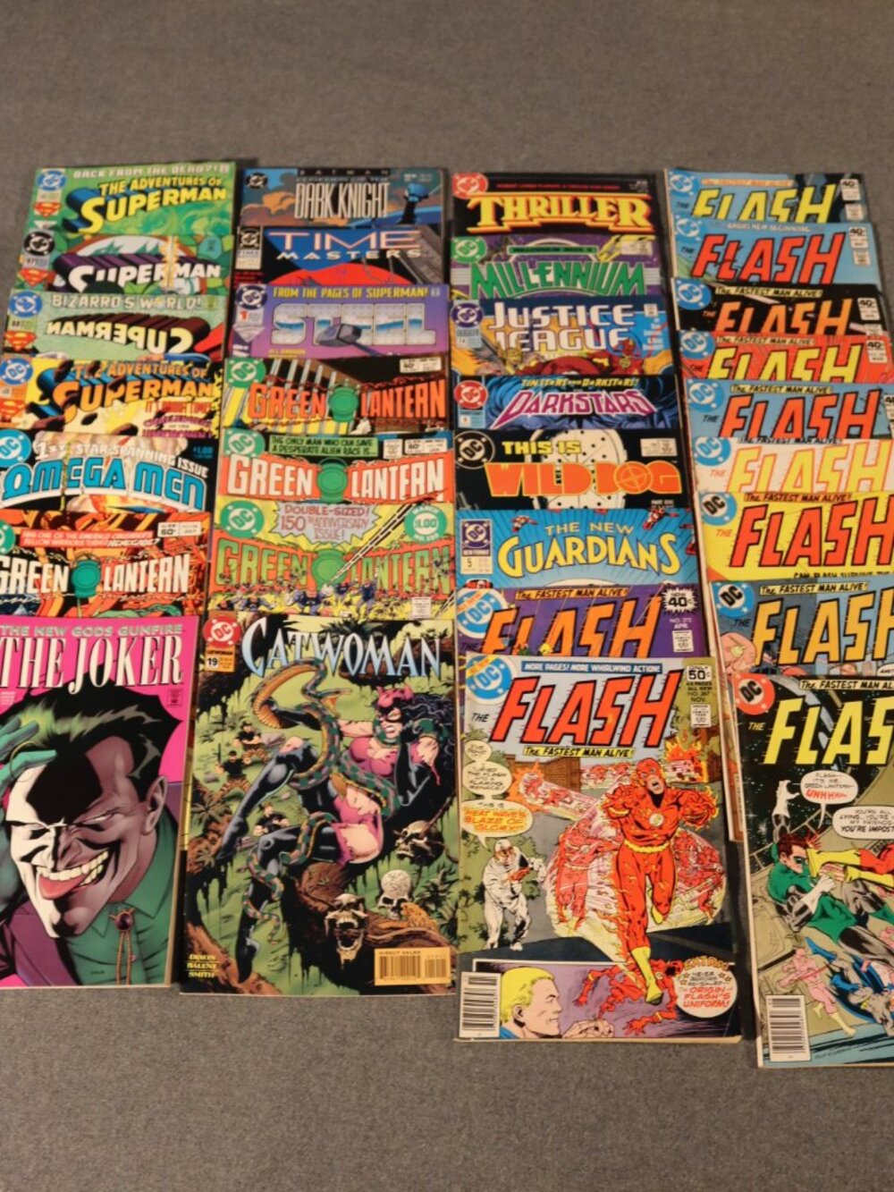 DC Comic Book Lot of 30 - Flash Batman Superman Green Lantern VG